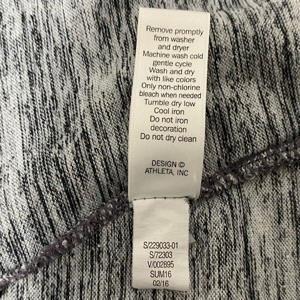 Athleta Women's Blissful Balance Vest Open Back Hooded Size Ex Small Grey Zip Up - Picture 12 of 15